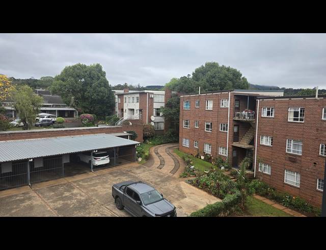 2 BEDROOM APARTMENT FOR SALE IN CLARENDON